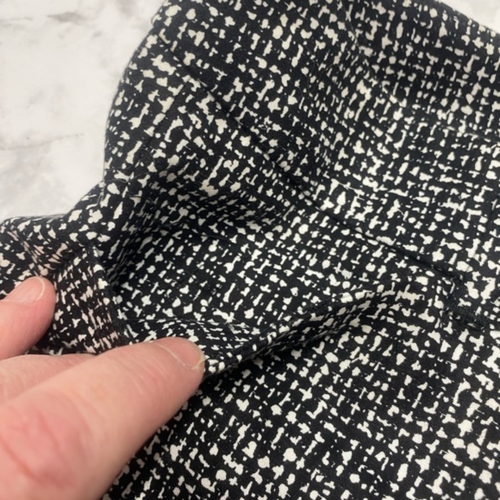 White House Black Market The Slim Ankle Pants Black and White Size 00R - Picture 6 of 11